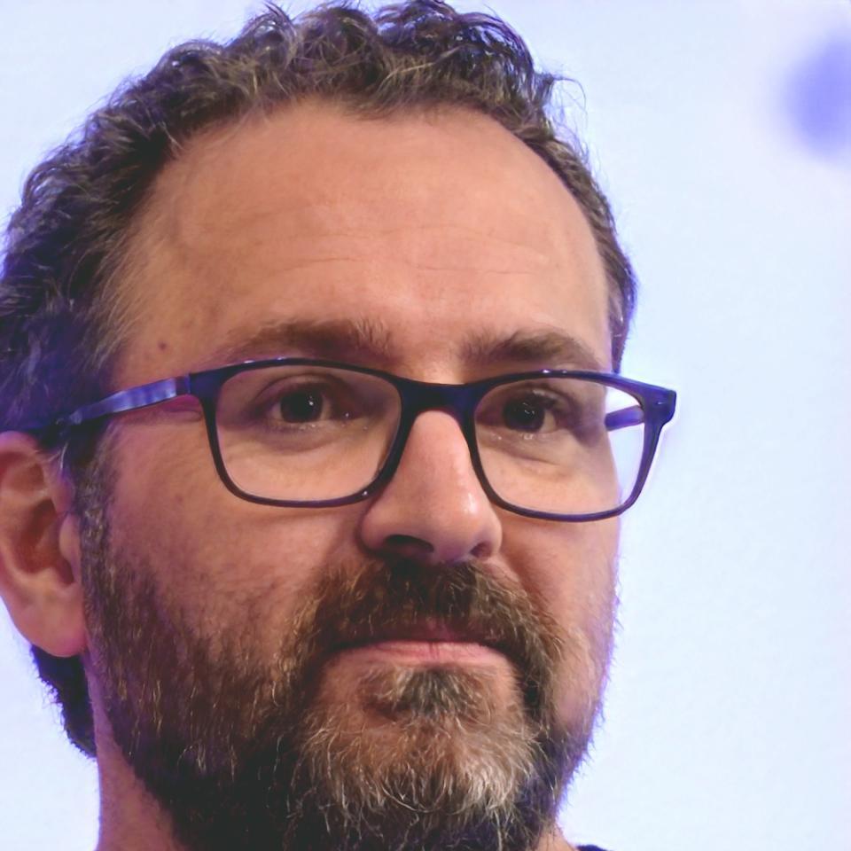 Retrato profesional de Nicolás Herrera